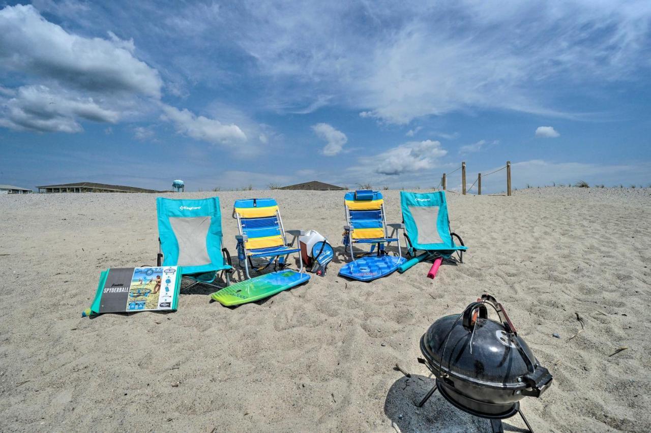 Oak Island Beachfront Condo With Community Pool Exteriér fotografie